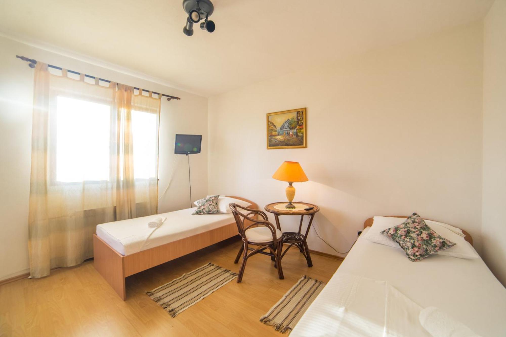 Apartment Mande Brist Exterior photo